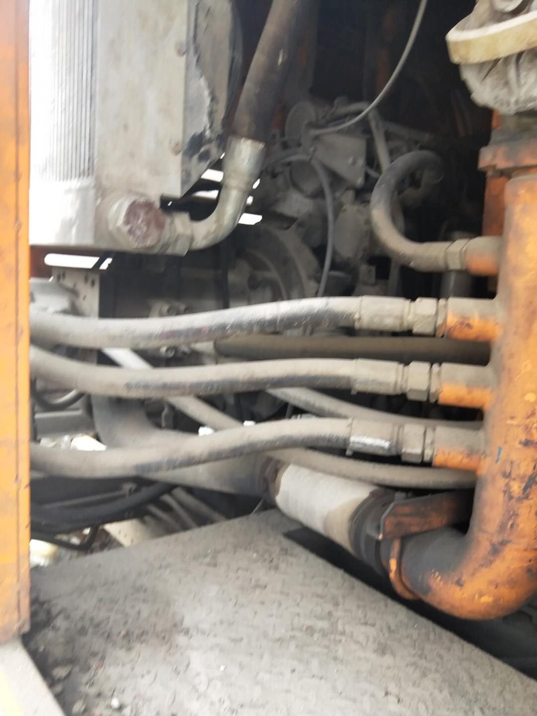 https://images.tongzsf.com/tong/truck_machine/20210127/1601130ff48541.jpg