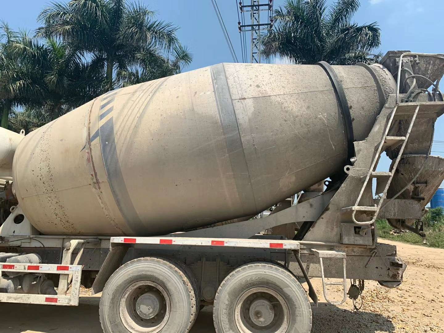 https://images.tongzsf.com/tong/truck_machine/20210127/1601131481f3df.jpg
