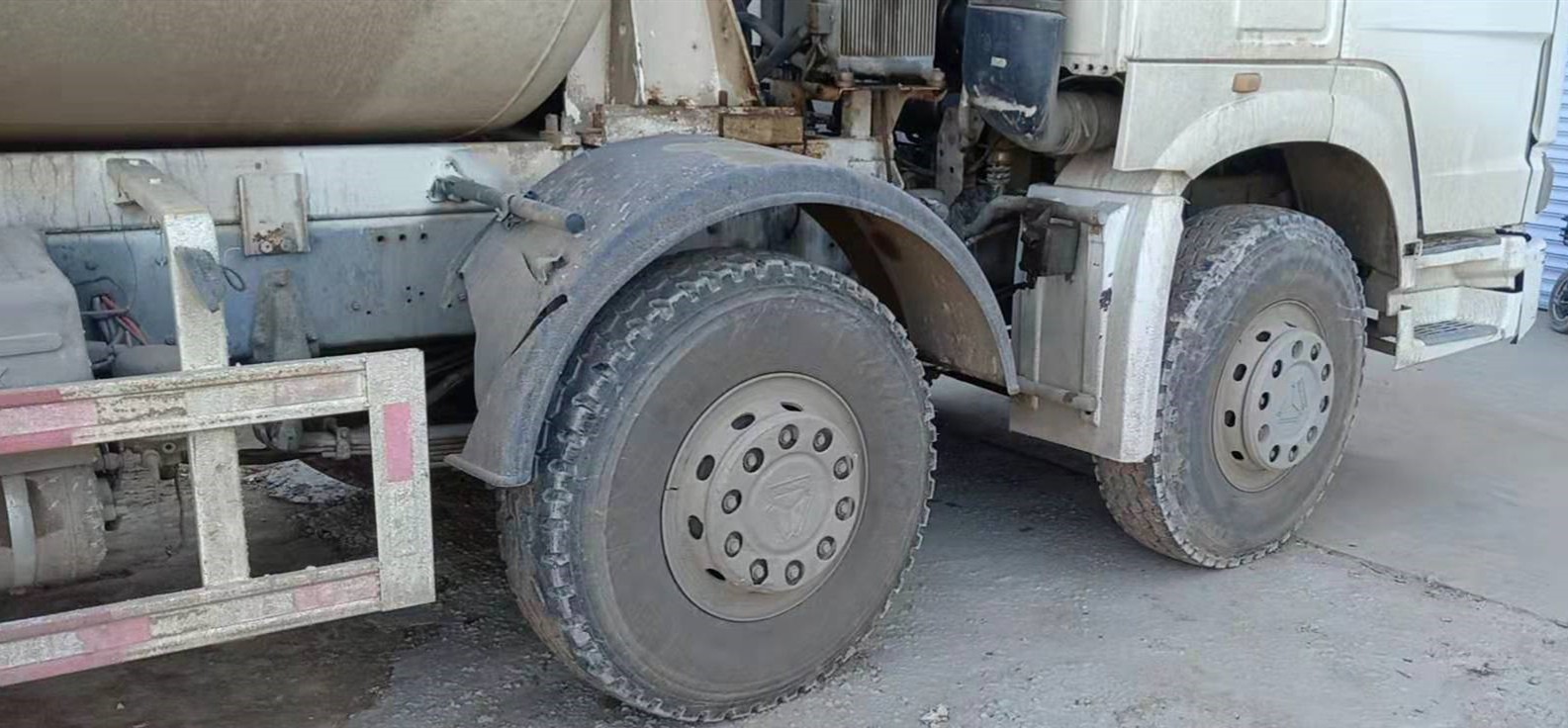 https://images.tongzsf.com/tong/truck_machine/20210127/1601131b99c71b.jpg