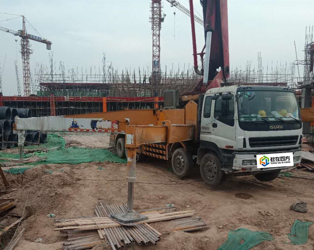 https://images.tongzsf.com/tong/truck_machine/20210127/1601131f25d2ba.jpg