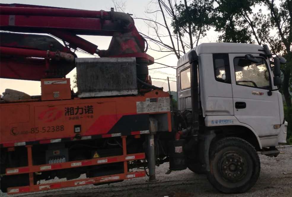 https://images.tongzsf.com/tong/truck_machine/20210127/1601131f352d27.jpg