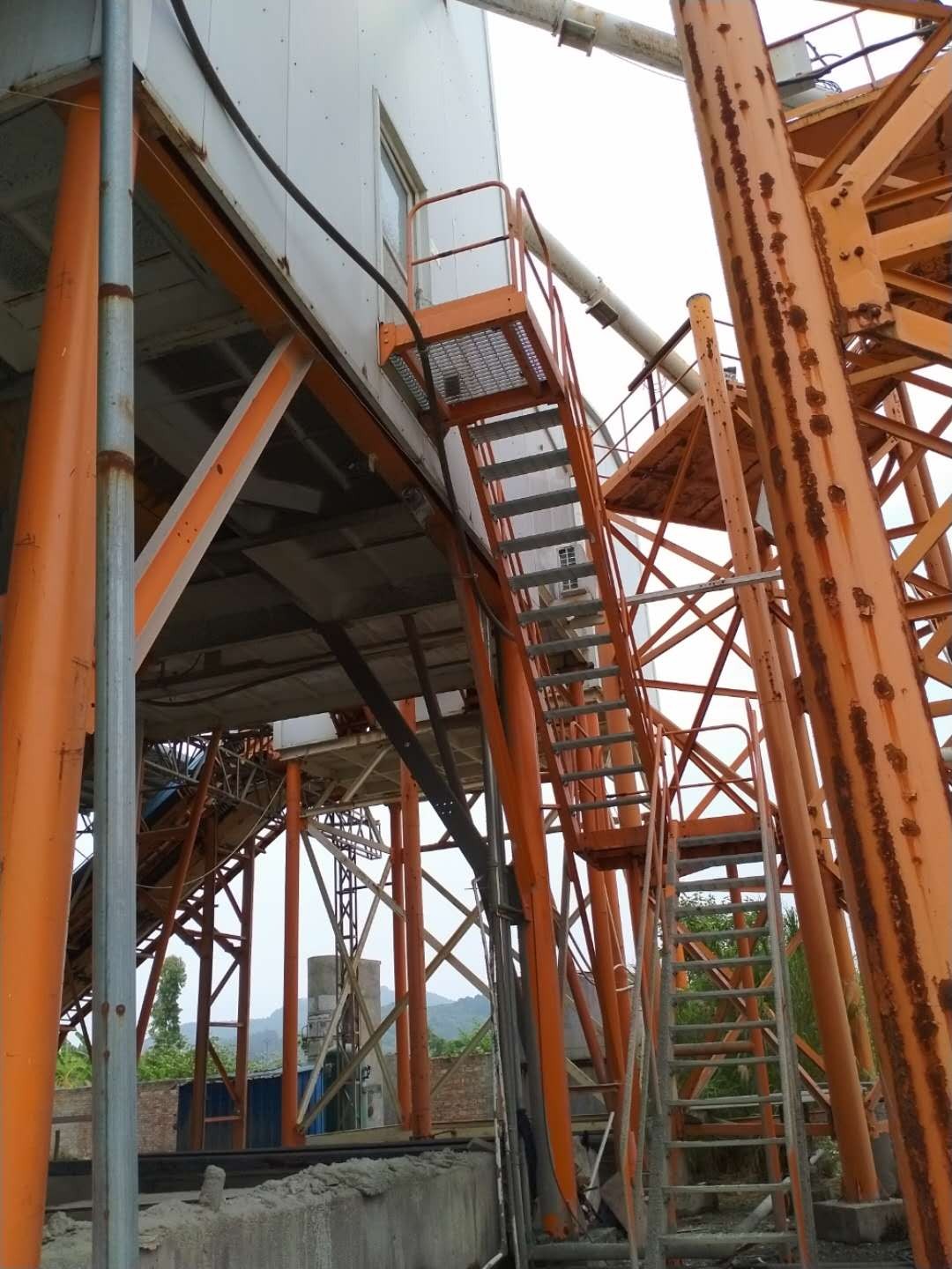 https://images.tongzsf.com/tong/truck_machine/20210127/160113325df4b3.jpg