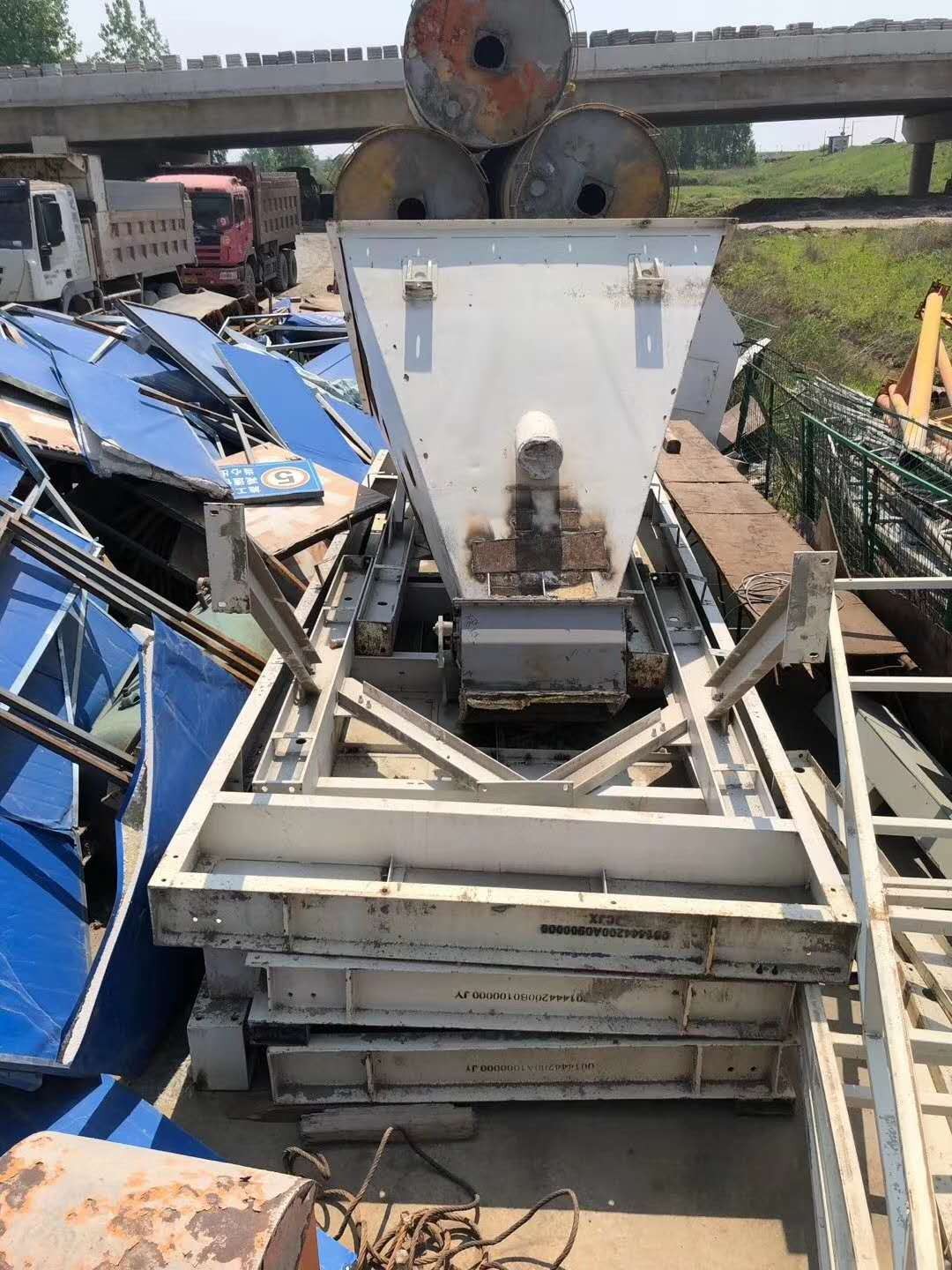 https://images.tongzsf.com/tong/truck_machine/20210127/1601133cda9748.jpg