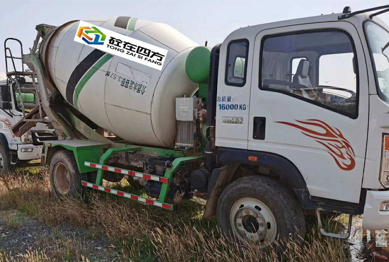https://images.tongzsf.com/tong/truck_machine/20210127/1601148cb525a3.jpg