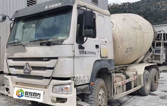 https://images.tongzsf.com/tong/truck_machine/20210127/1601148cfadc89.jpg