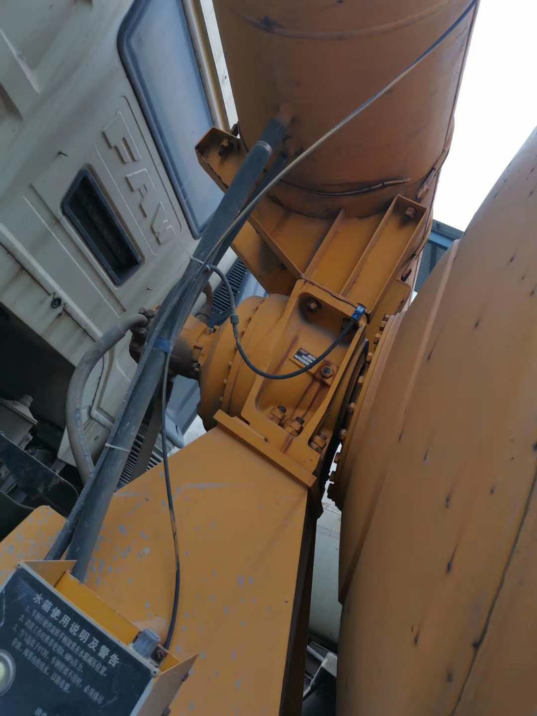 https://images.tongzsf.com/tong/truck_machine/20210127/1601148d46dad8.jpg