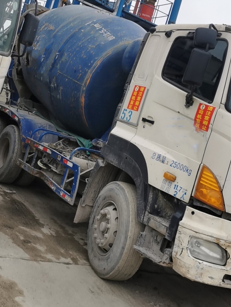 https://images.tongzsf.com/tong/truck_machine/20210127/1601149f952d1f.jpg
