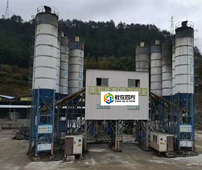 https://images.tongzsf.com/tong/truck_machine/20210127/160114a0f9d0a3.jpg