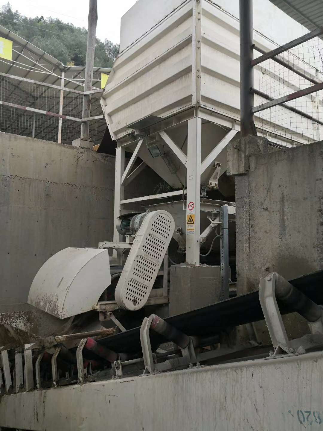 https://images.tongzsf.com/tong/truck_machine/20210127/160114a0ff33da.jpg