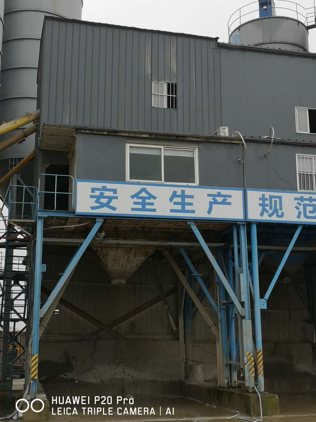 https://images.tongzsf.com/tong/truck_machine/20210127/160114fe961169.jpg