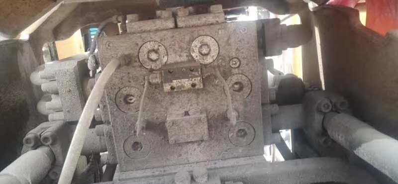 https://images.tongzsf.com/tong/truck_machine/20210127/160115492e232a.jpg
