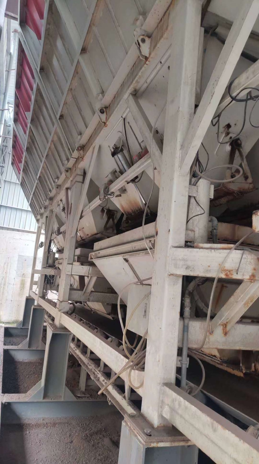 https://images.tongzsf.com/tong/truck_machine/20210127/1601155bb20ac8.jpg