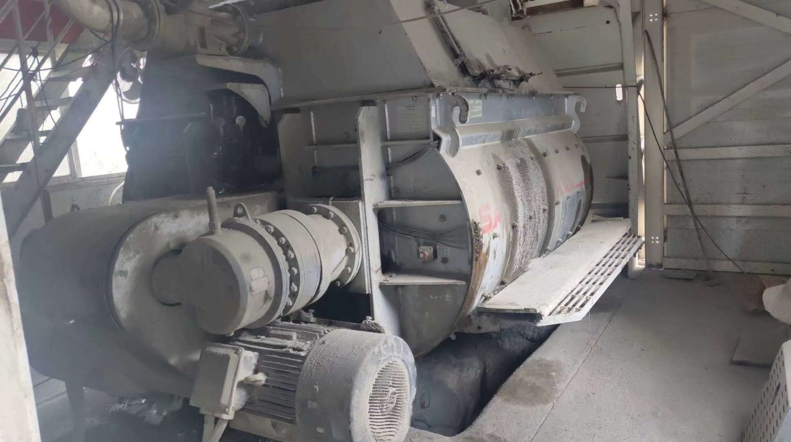 https://images.tongzsf.com/tong/truck_machine/20210127/1601155bb76cd2.jpg