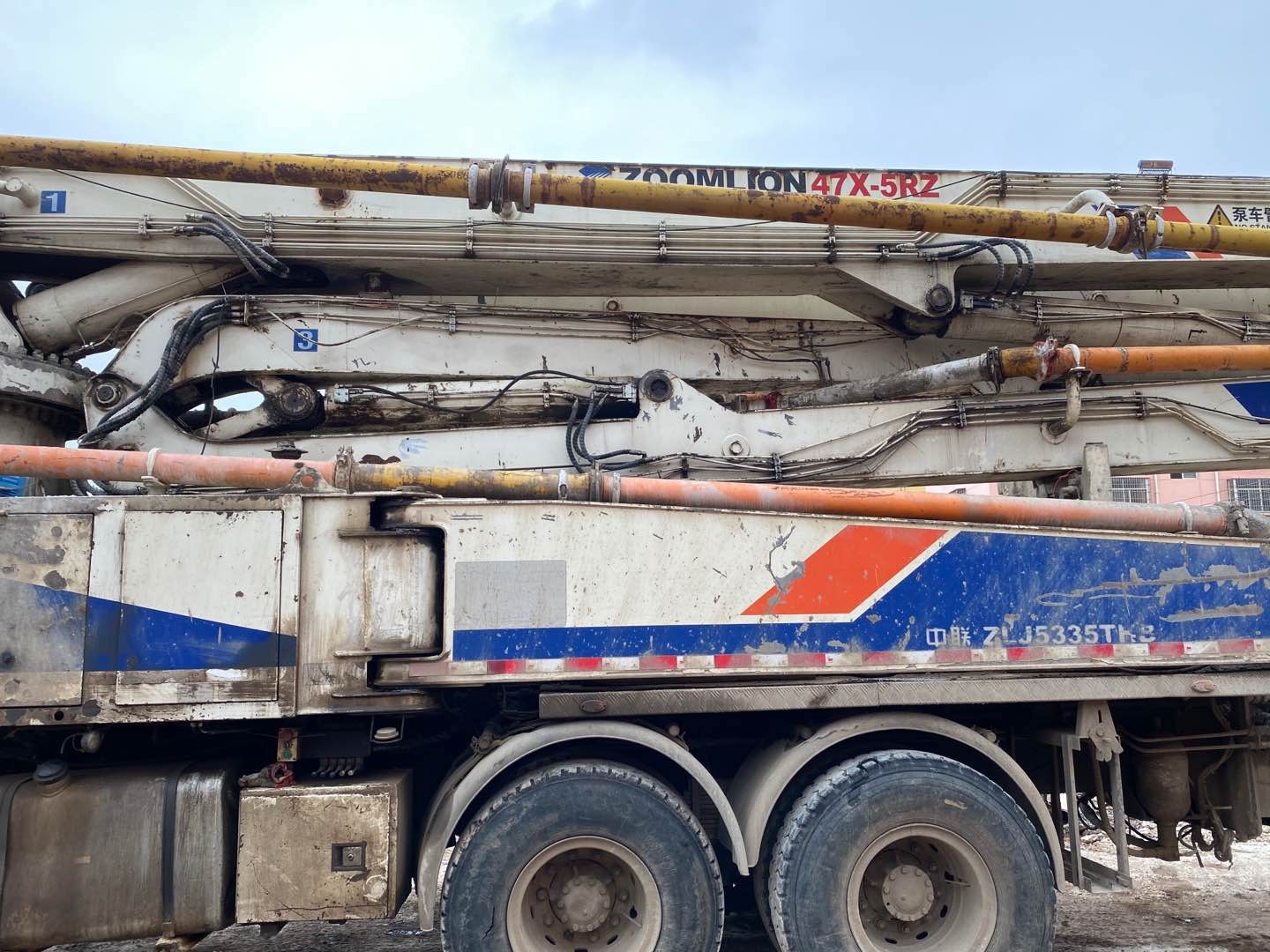 https://images.tongzsf.com/tong/truck_machine/20210127/160115b8c91ea7.jpg