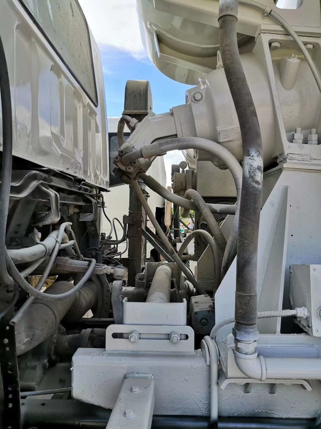 https://images.tongzsf.com/tong/truck_machine/20210127/160115b9b30202.jpg