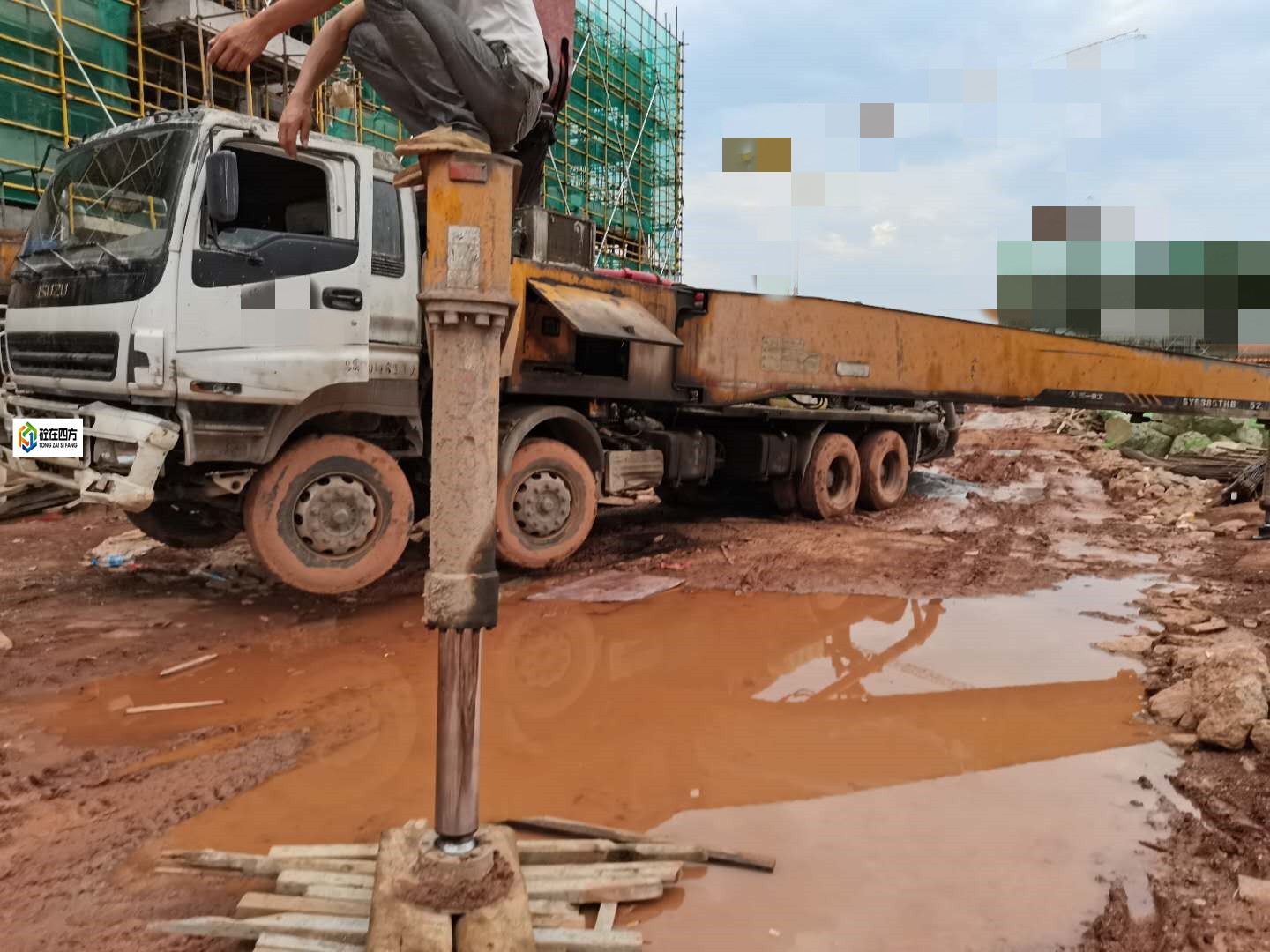 https://images.tongzsf.com/tong/truck_machine/20210127/160115cbd06d86.jpg