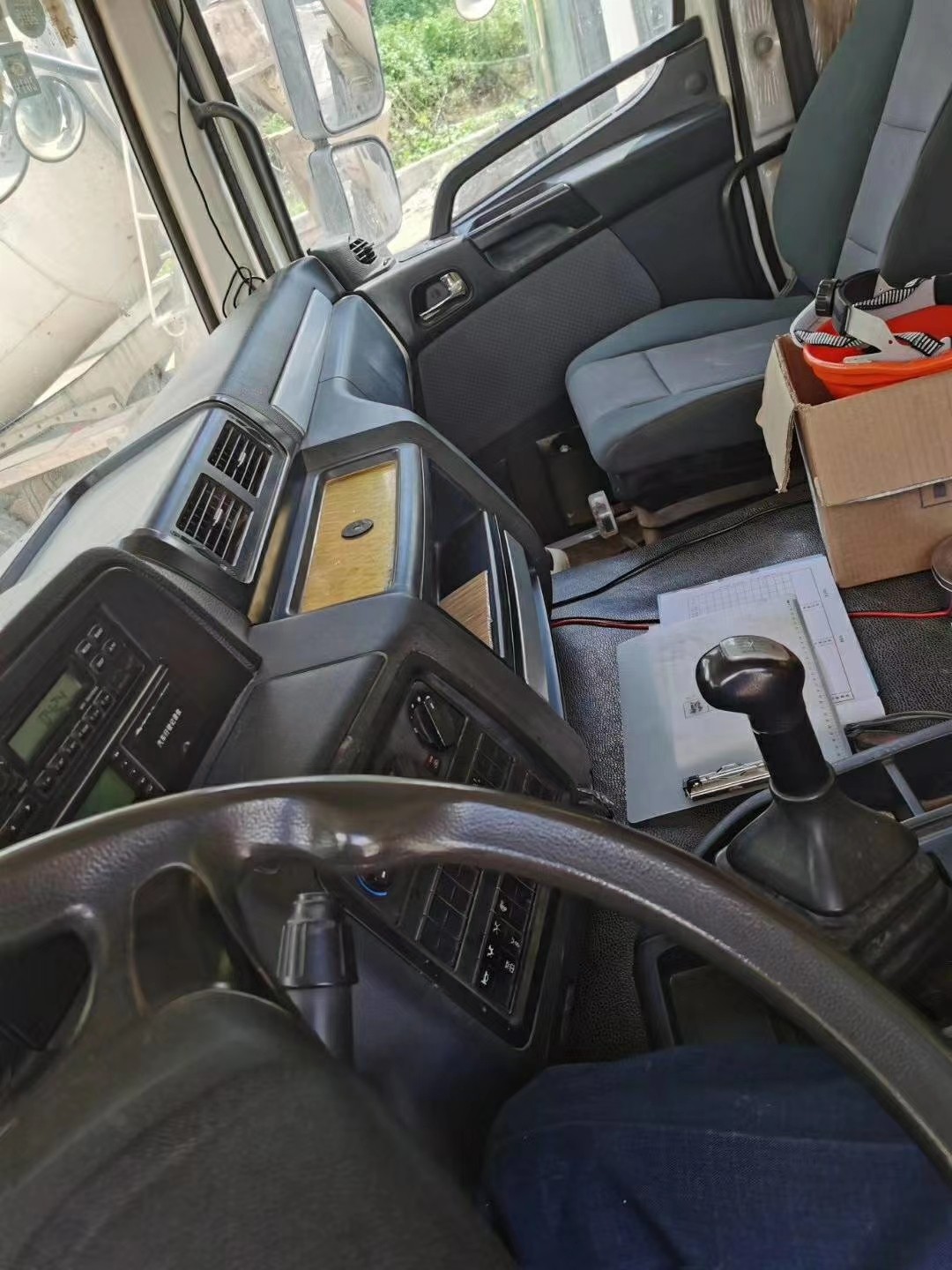 https://images.tongzsf.com/tong/truck_machine/20210127/160115cc02fcad.jpg