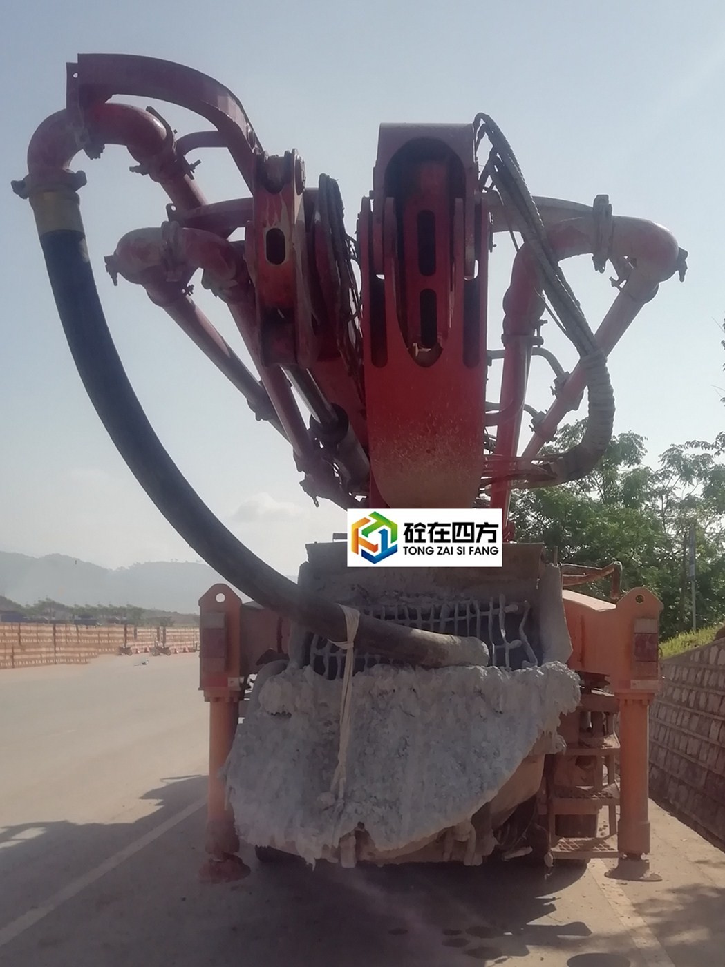 https://images.tongzsf.com/tong/truck_machine/20210127/160115cc1a6f5b.jpg