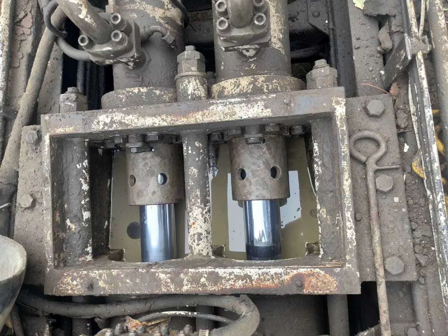 https://images.tongzsf.com/tong/truck_machine/20210127/160115cc41c141.jpg