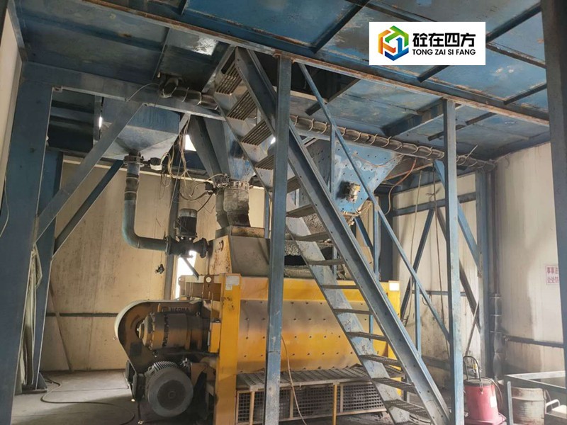 https://images.tongzsf.com/tong/truck_machine/20210127/160115df53a1b8.jpg