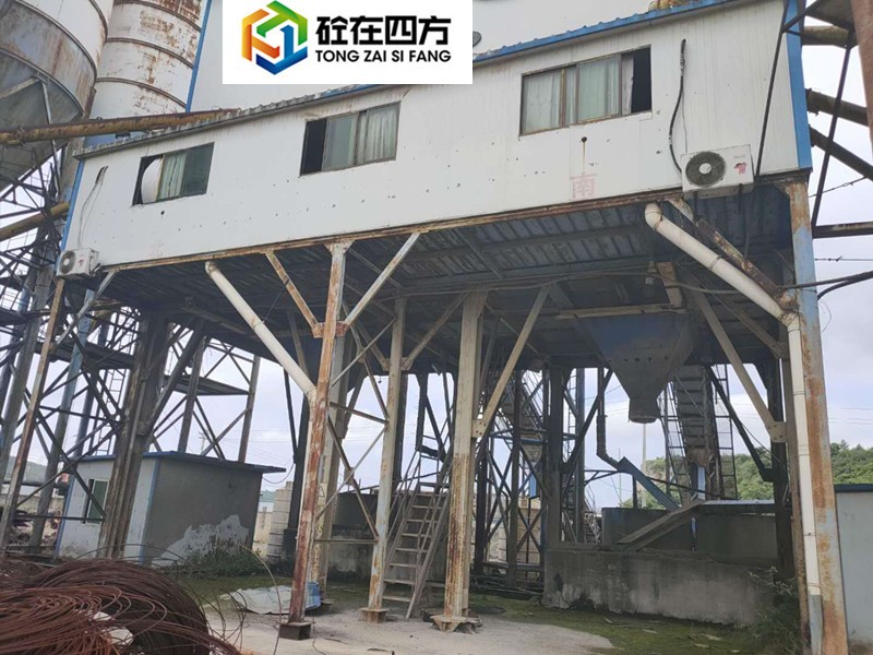 https://images.tongzsf.com/tong/truck_machine/20210127/160115df578845.jpg