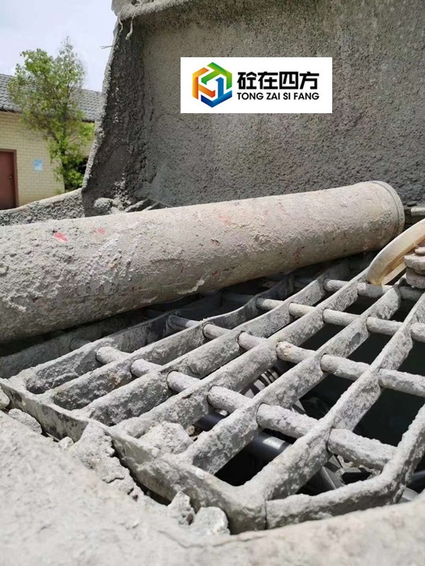 https://images.tongzsf.com/tong/truck_machine/20210127/160115df84fb4c.jpg
