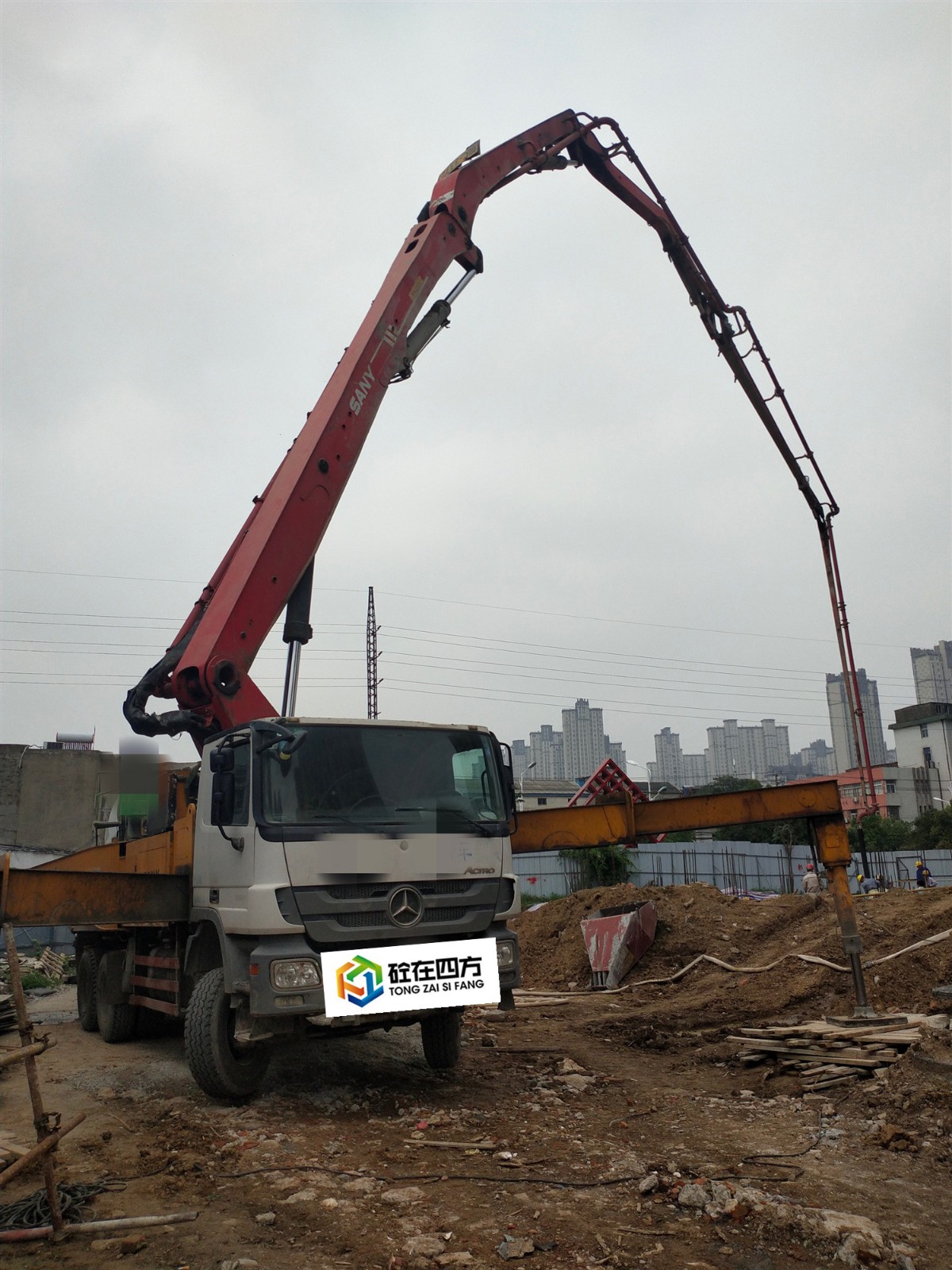 https://images.tongzsf.com/tong/truck_machine/20210127/160115f1572798.jpg