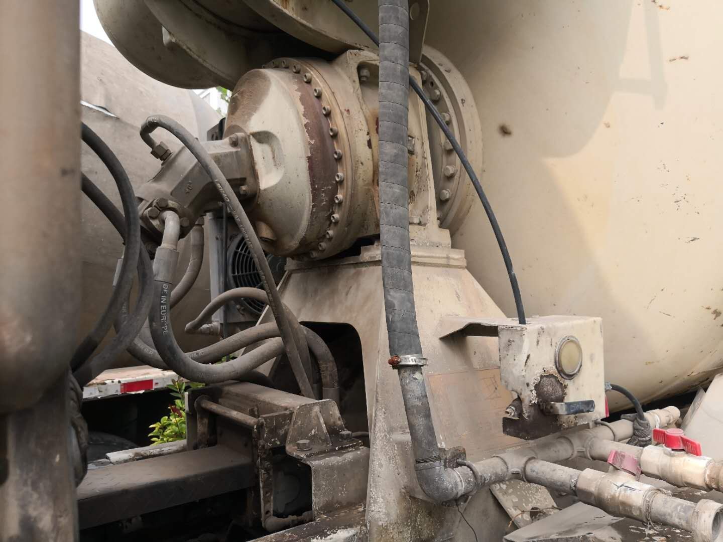 https://images.tongzsf.com/tong/truck_machine/20210127/160115f164982e.jpg