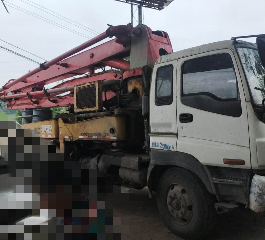 https://images.tongzsf.com/tong/truck_machine/20210127/160115f181126f.jpg