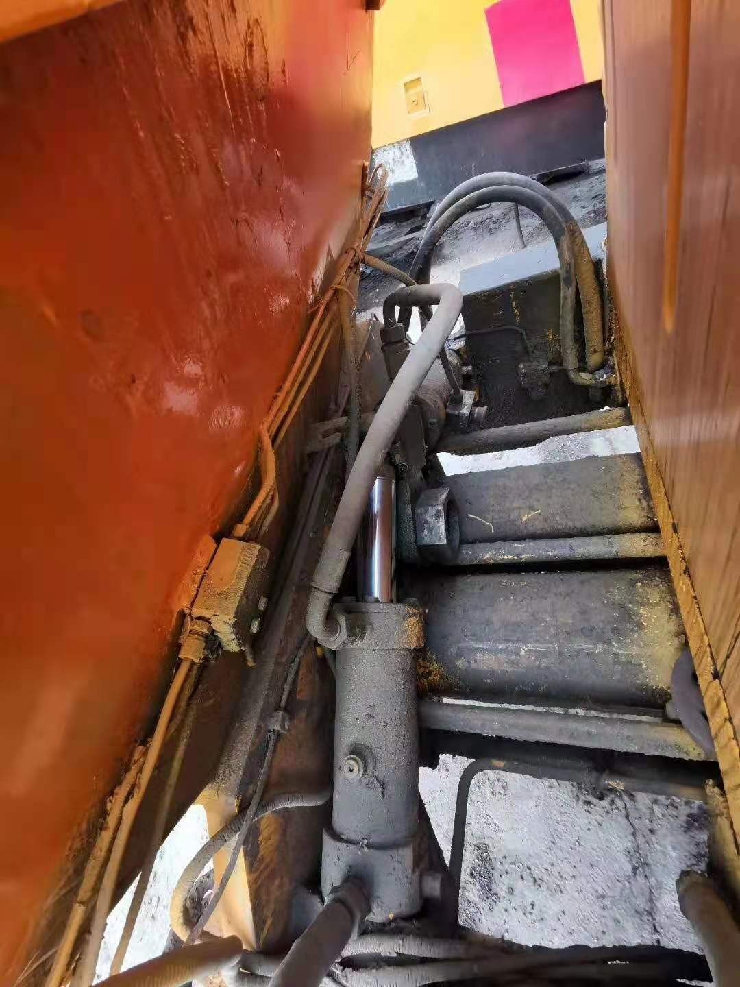 https://images.tongzsf.com/tong/truck_machine/20210127/160115f1cf2484.jpg