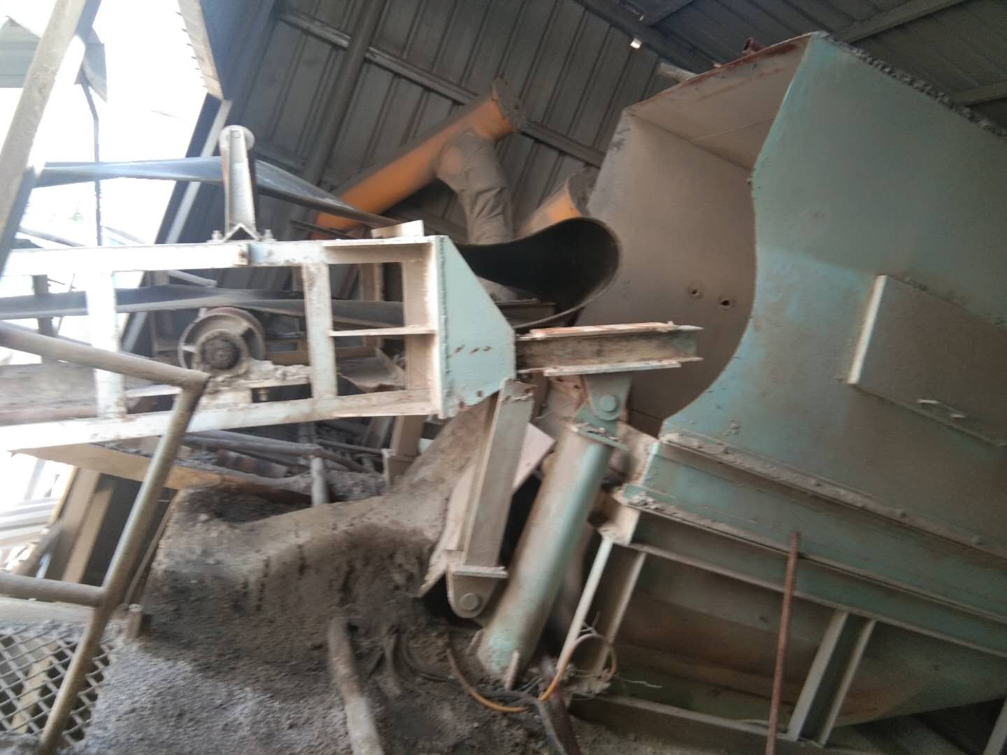 https://images.tongzsf.com/tong/truck_machine/20210127/16011604f409c4.jpg