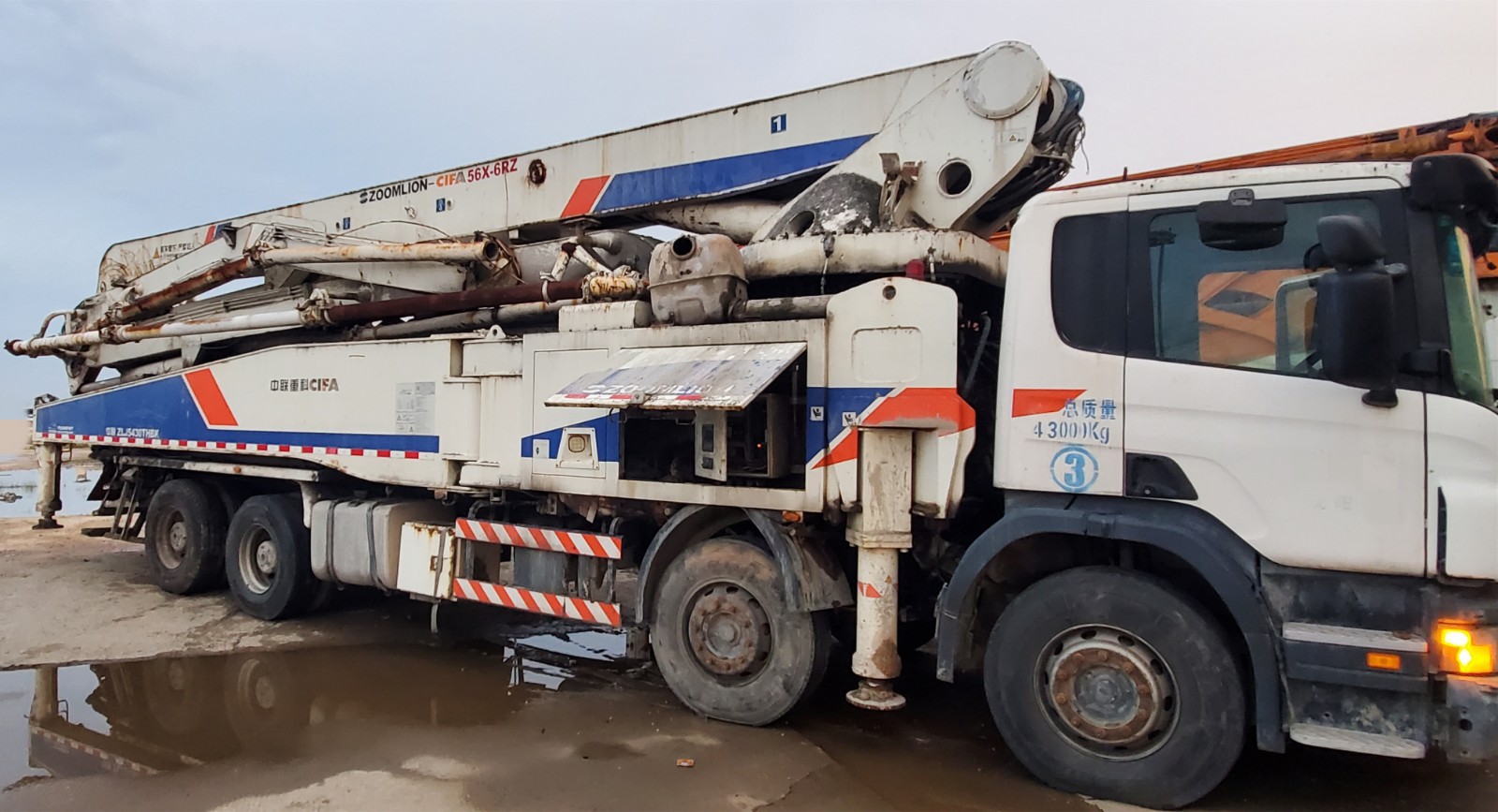 https://images.tongzsf.com/tong/truck_machine/20210127/16011604fc2a42.jpg