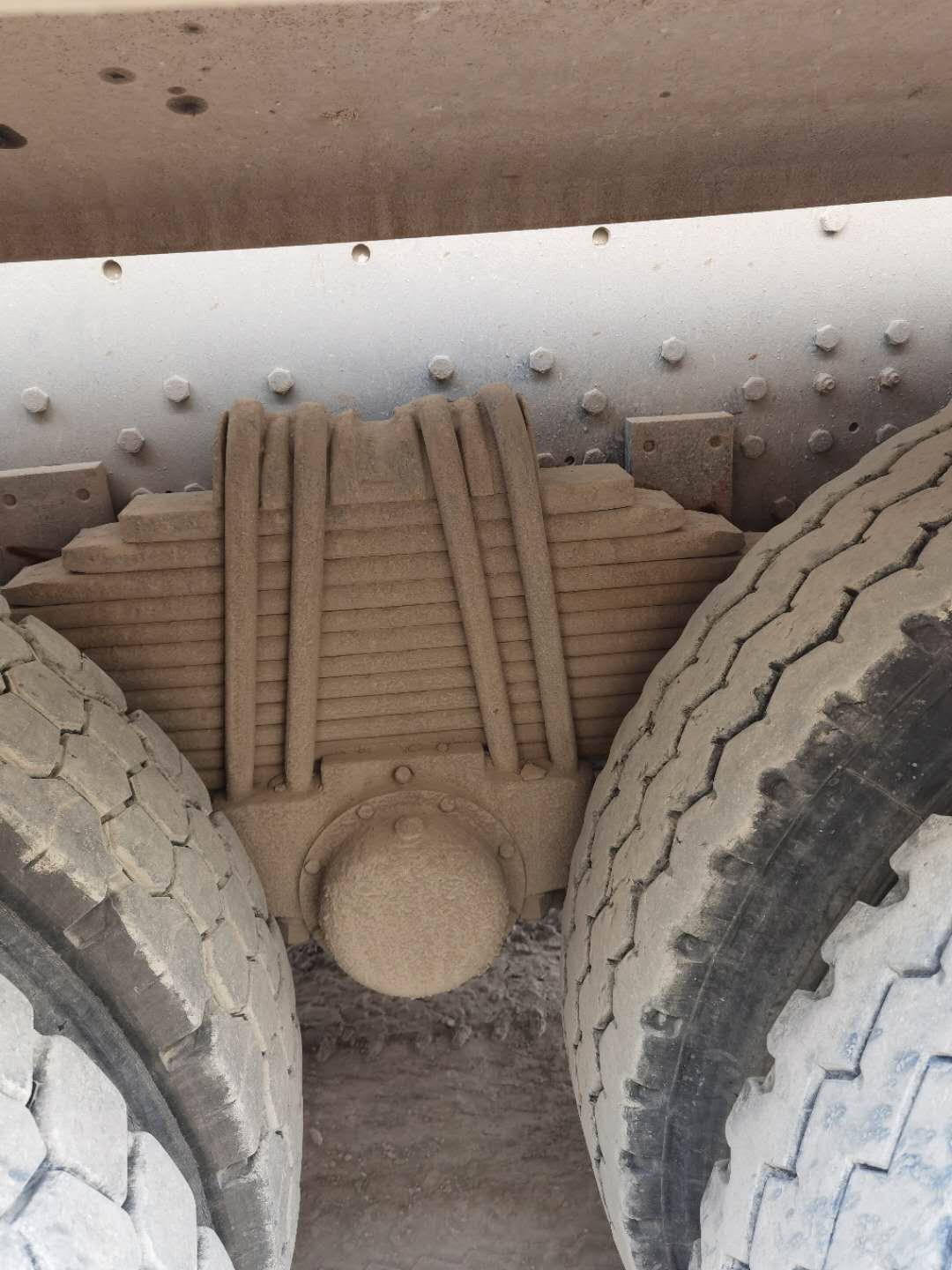 https://images.tongzsf.com/tong/truck_machine/20210127/1601161705bcdb.jpg