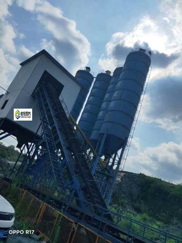 https://images.tongzsf.com/tong/truck_machine/20210127/1601166182e7dc.jpg