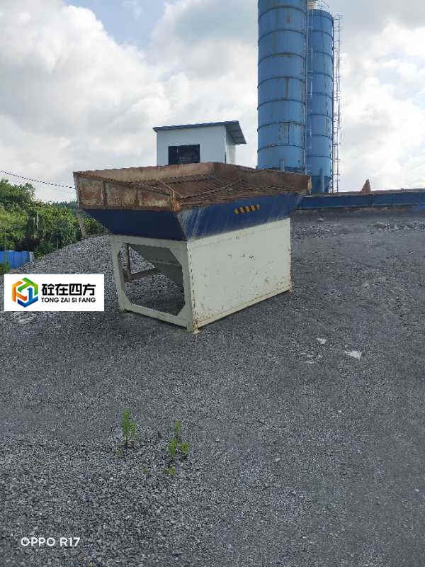 https://images.tongzsf.com/tong/truck_machine/20210127/1601166188619f.jpg