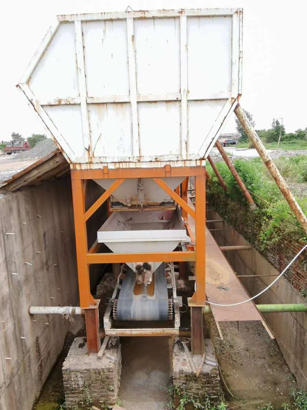 https://images.tongzsf.com/tong/truck_machine/20210127/16011675772eb4.jpg