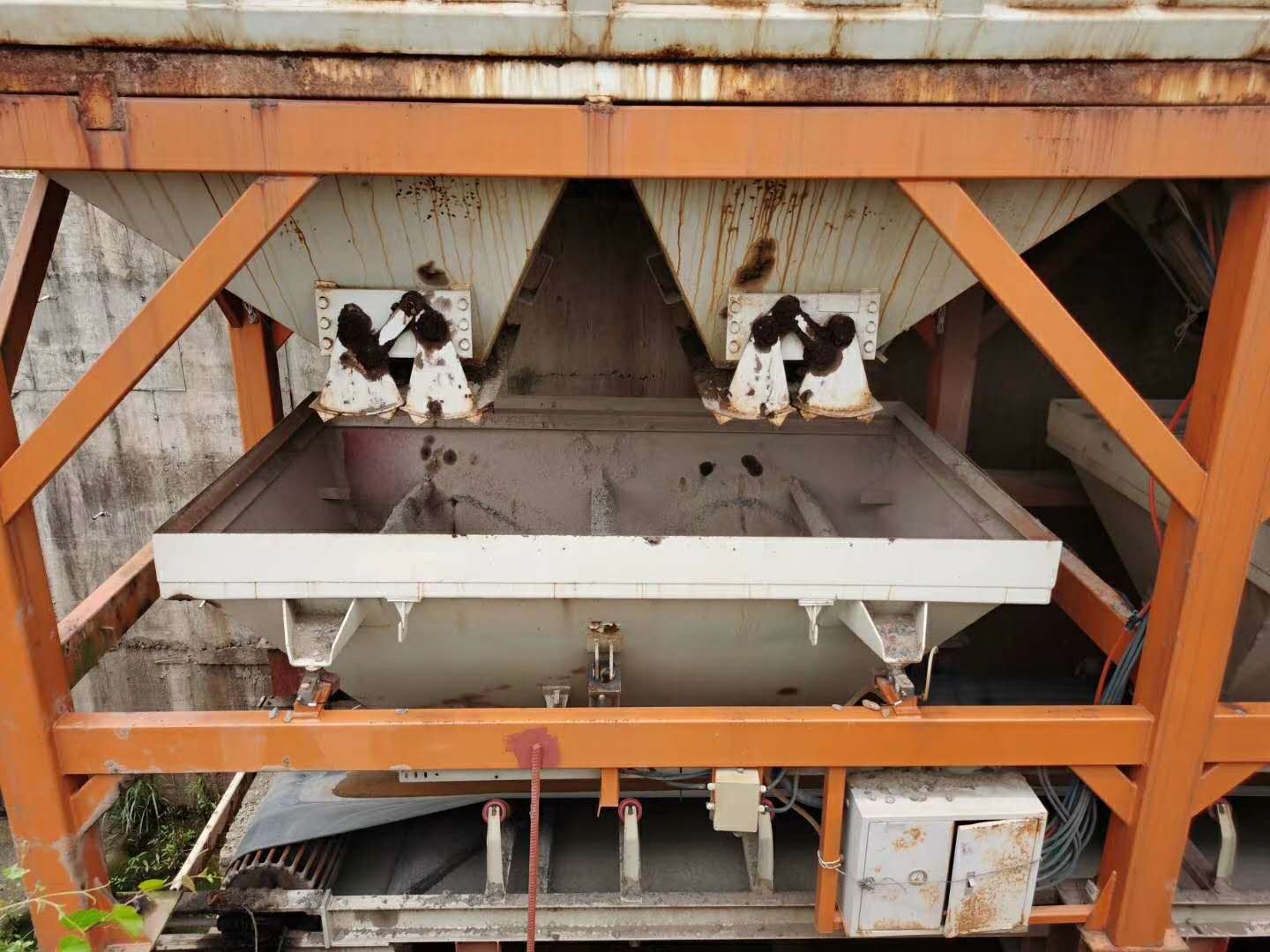 https://images.tongzsf.com/tong/truck_machine/20210127/160116757aa8f6.jpg
