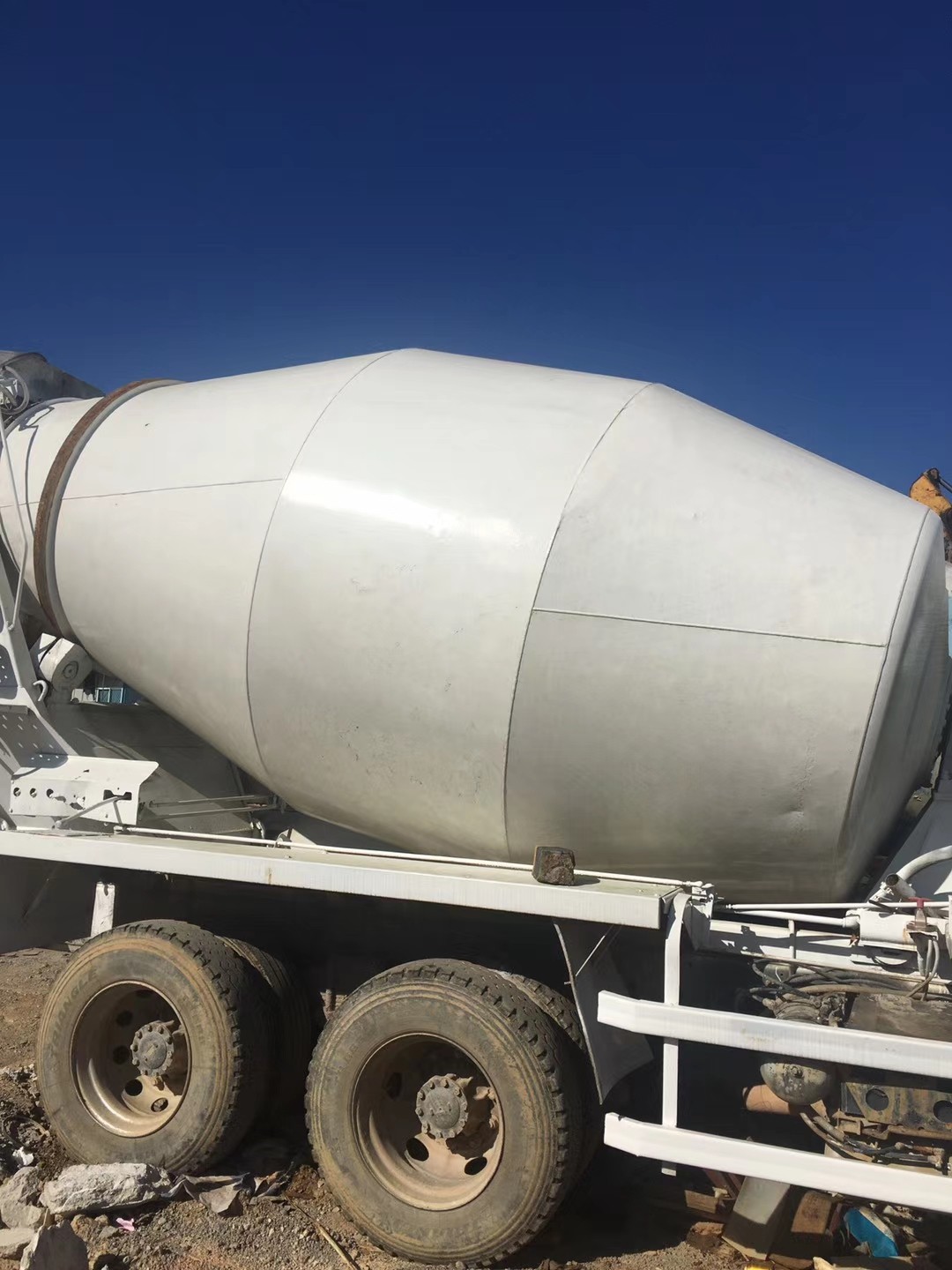 https://images.tongzsf.com/tong/truck_machine/20210127/1601169b21dbab.jpg