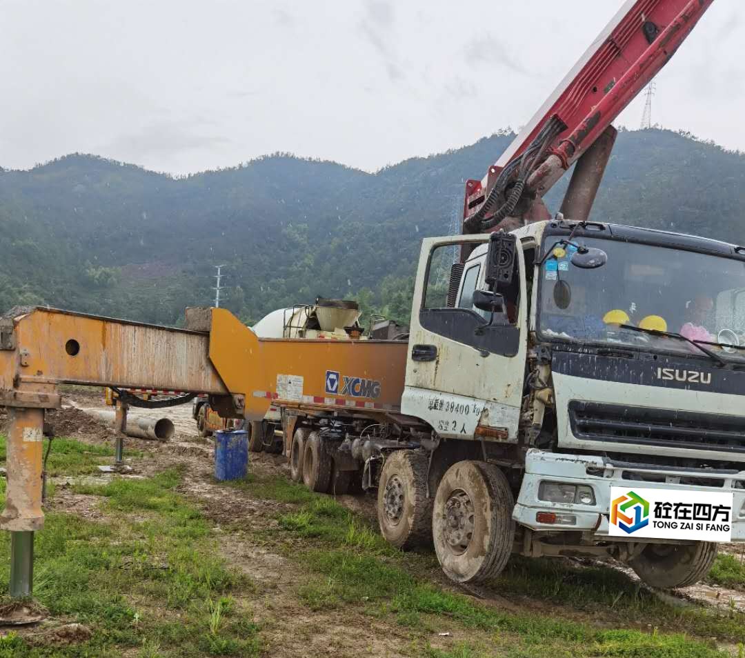 https://images.tongzsf.com/tong/truck_machine/20210127/160116accba094.jpg