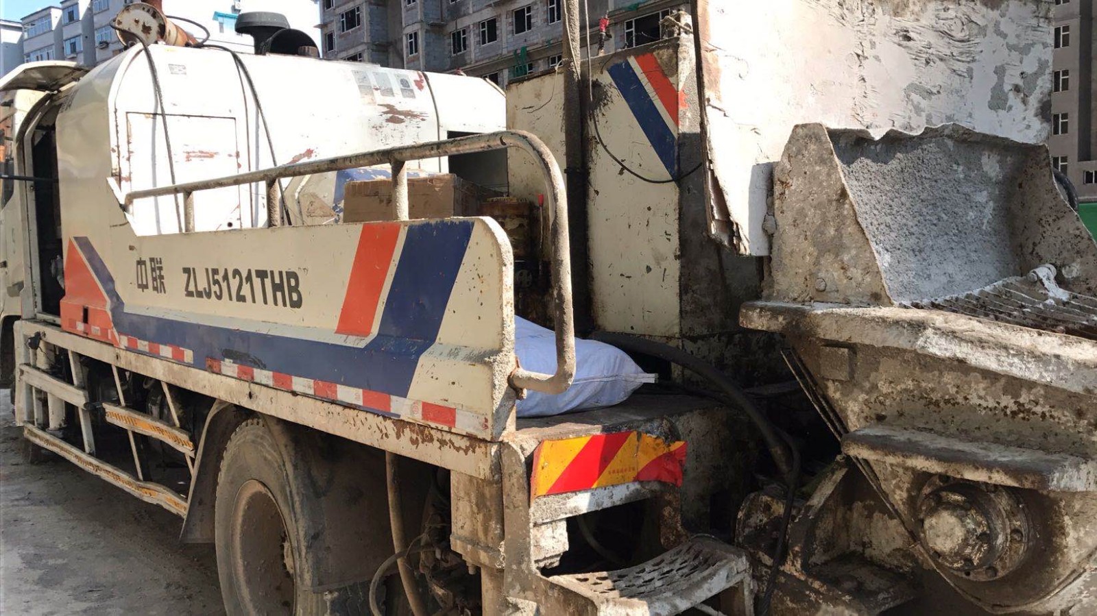 https://images.tongzsf.com/tong/truck_machine/20210127/160116ad30ddfc.jpg