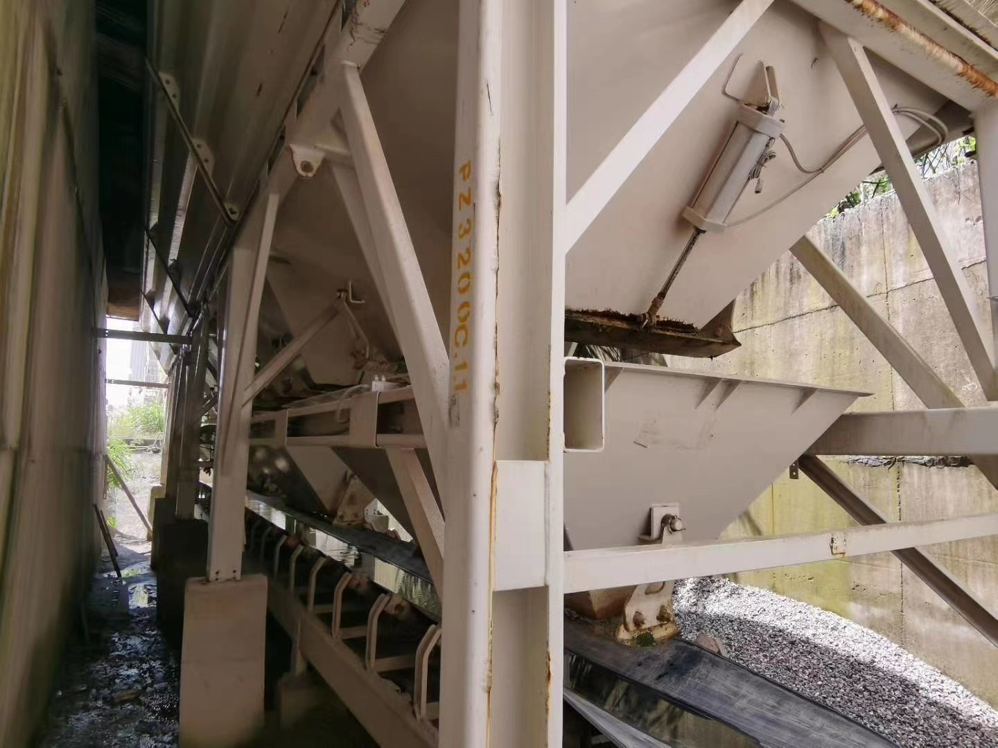 https://images.tongzsf.com/tong/truck_machine/20210127/160116d3199913.jpg