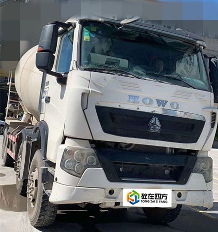 https://images.tongzsf.com/tong/truck_machine/20210127/160116e4dd92a2.jpg