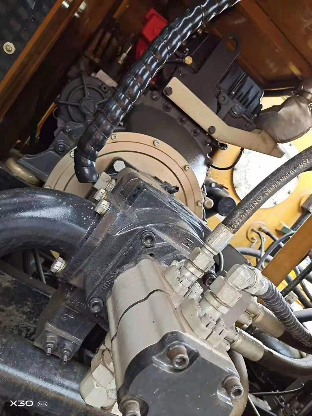 https://images.tongzsf.com/tong/truck_machine/20210127/160116f7e072b9.jpg