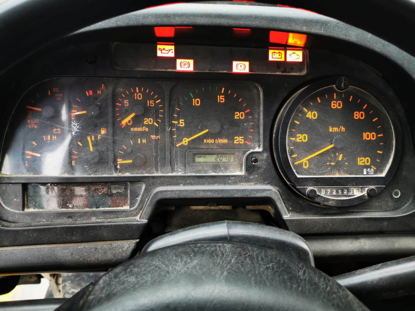 https://images.tongzsf.com/tong/truck_machine/20210127/160116f8572099.jpg