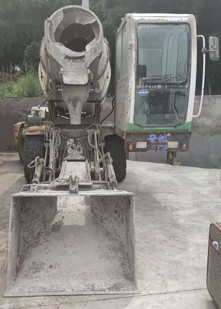 https://images.tongzsf.com/tong/truck_machine/20210127/1601170a973bfb.jpg