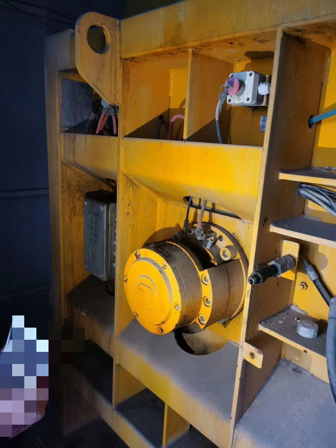 https://images.tongzsf.com/tong/truck_machine/20210127/1601171de5f1ca.jpg