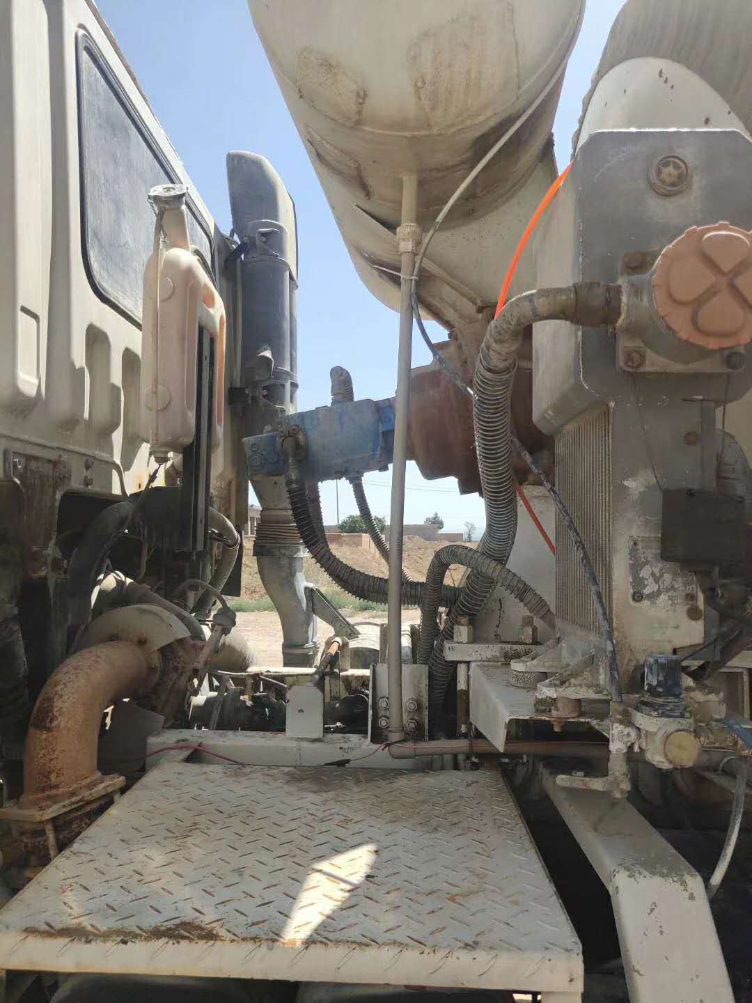 https://images.tongzsf.com/tong/truck_machine/20210127/1601172fa2fe48.jpg