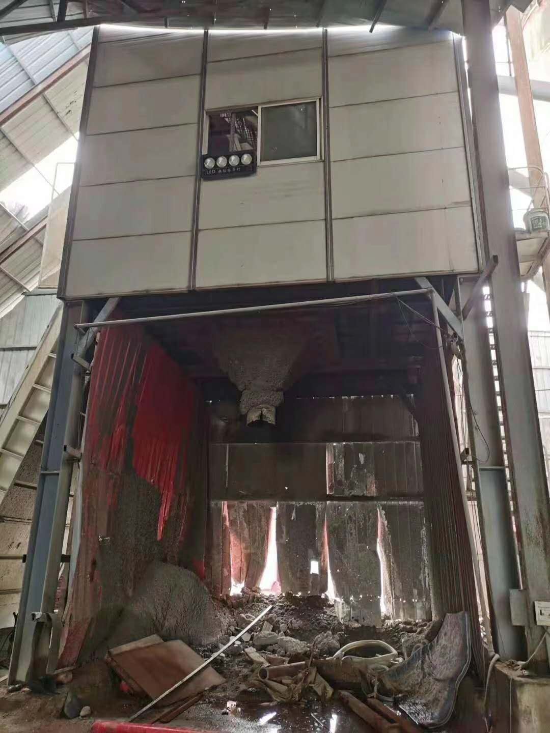 https://images.tongzsf.com/tong/truck_machine/20210127/16011742c43c54.jpg