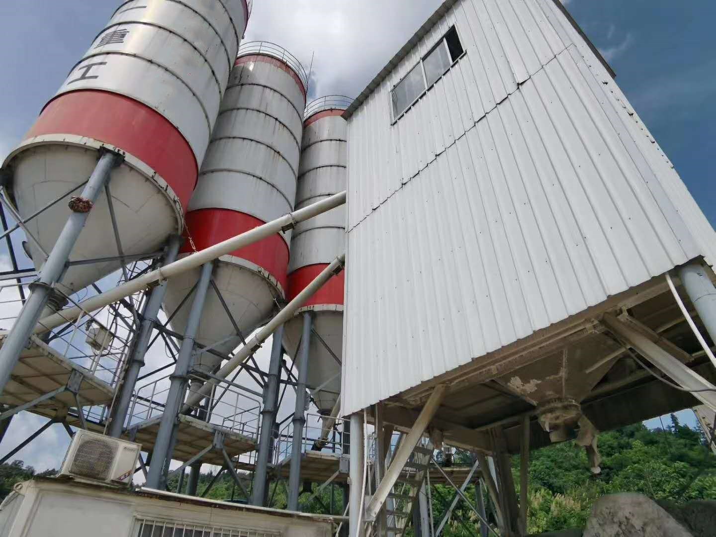 https://images.tongzsf.com/tong/truck_machine/20210127/1601177aca3d12.jpg