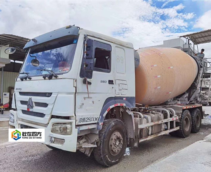 https://images.tongzsf.com/tong/truck_machine/20210127/1601177c0ebdef.jpg